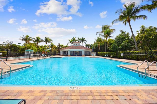 3069 Laurel Ridge Circle, Riviera Beach, FL 33404