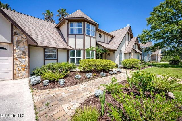 3909 Cabildo Place, Ocean Springs, MS 39564