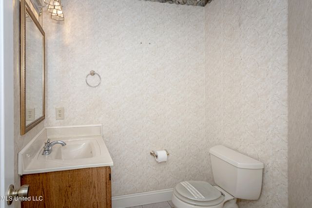 3909 Cabildo Place, Ocean Springs, MS 39564