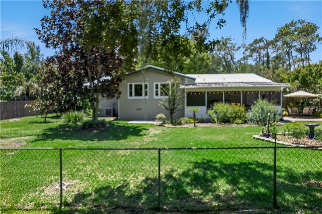 37400 SAINT LOUIS AVENUE, Umatilla, FL 32784