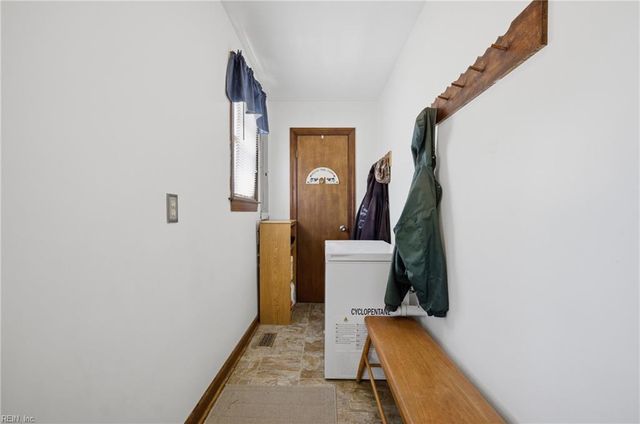2792 Airport RD, Suffolk, VA 23434