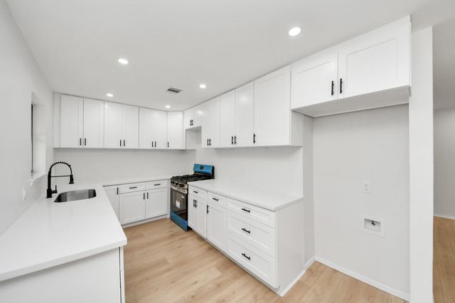 7705 Yoe Street, Houston, TX 77016