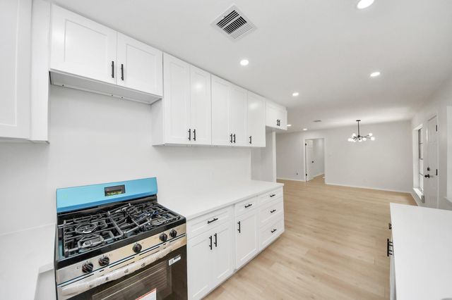 7705 Yoe Street, Houston, TX 77016
