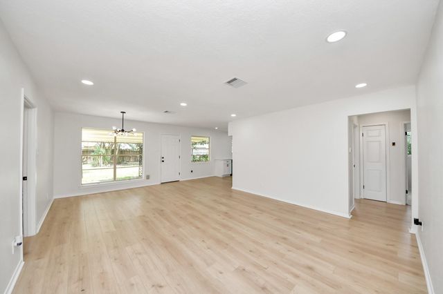 7705 Yoe Street, Houston, TX 77016