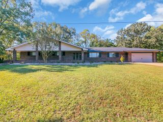 36 Avondale Pl, Springville, TN 38256