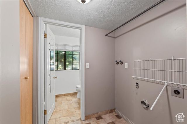 4970 S 4150 W, Roy, UT 84067