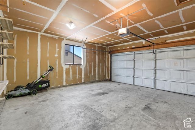 4970 S 4150 W, Roy, UT 84067