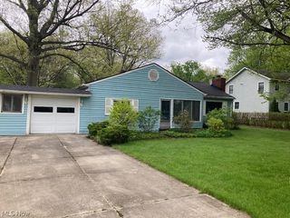 9207 Prospect Road, Strongsville, OH 44149