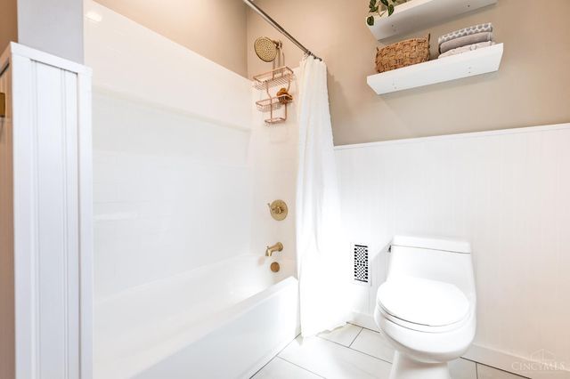 1144 Carmania Avenue, Cincinnati, OH 45238