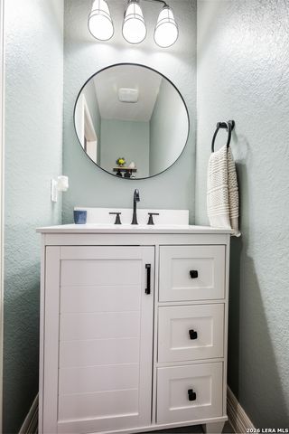 1382 Shadow Rock, New Braunfels, TX 78130