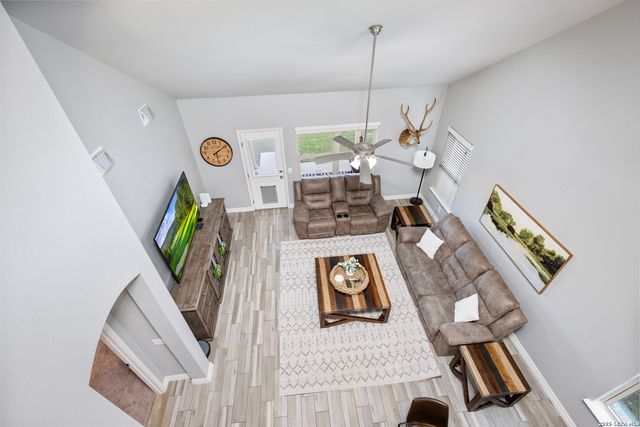 1382 Shadow Rock, New Braunfels, TX 78130