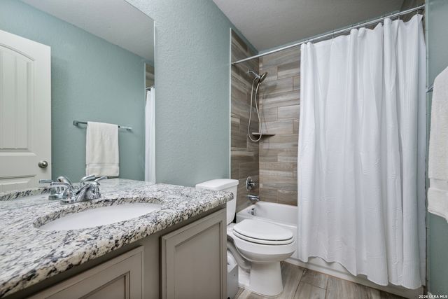 1382 Shadow Rock, New Braunfels, TX 78130