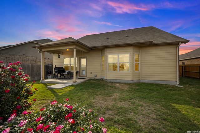 1382 Shadow Rock, New Braunfels, TX 78130