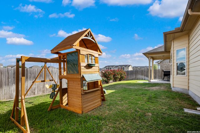 1382 Shadow Rock, New Braunfels, TX 78130