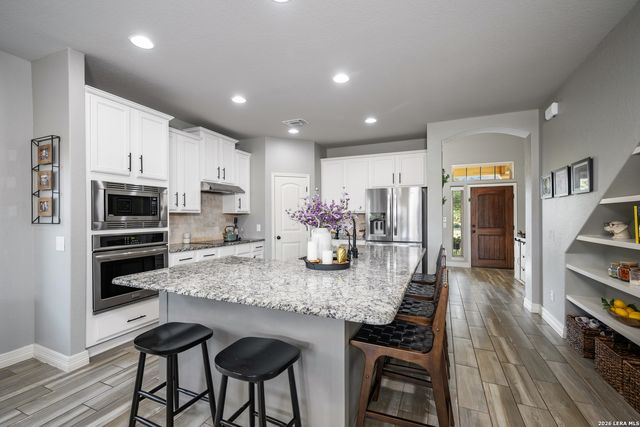 1382 Shadow Rock, New Braunfels, TX 78130