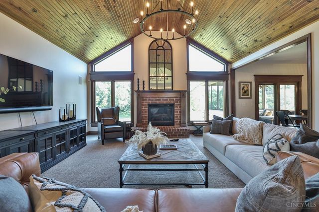 11600 Long Branch Road, Moores Hill, IN 47032