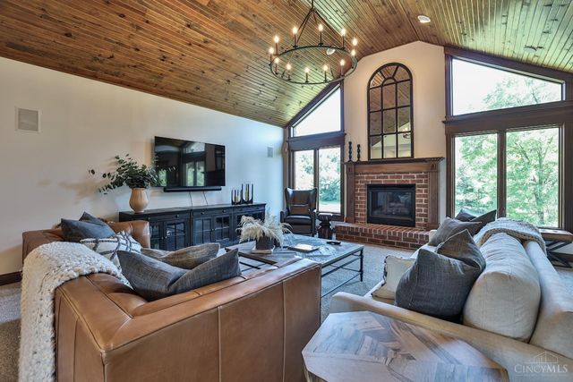 11600 Long Branch Road, Moores Hill, IN 47032