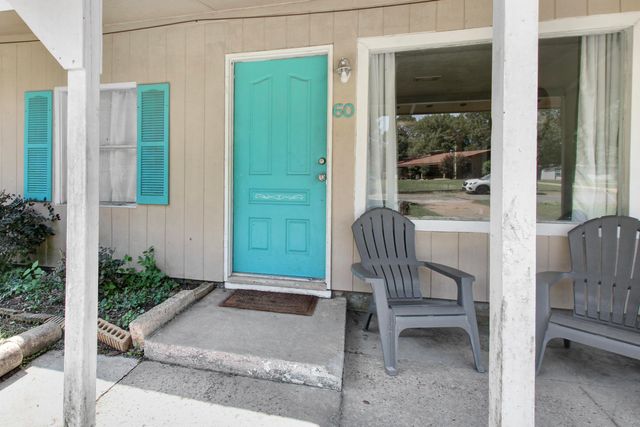 60 Francis Ave., Leesville, LA 71446