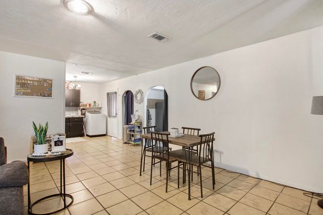 60 Francis Ave., Leesville, LA 71446