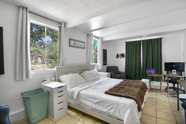 60 Francis Ave., Leesville, LA 71446