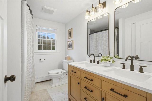 2 Commons Drive, Carver, MA 02330