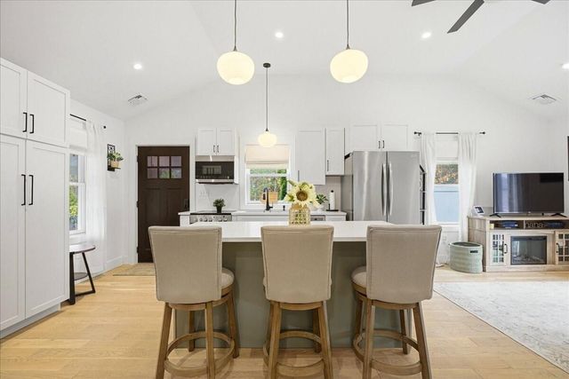 2 Commons Drive, Carver, MA 02330