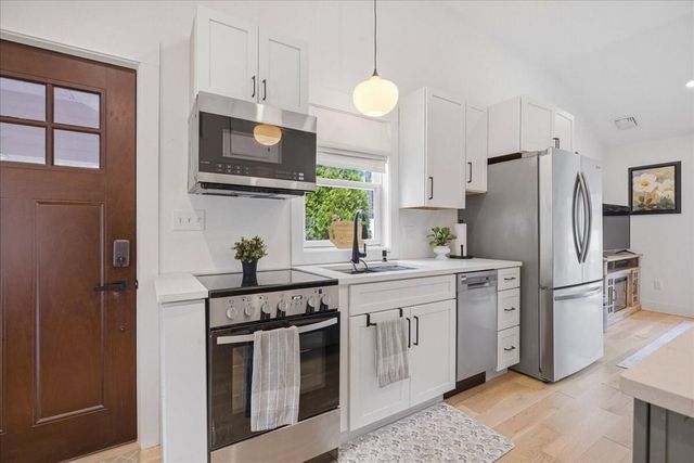 2 Commons Drive, Carver, MA 02330