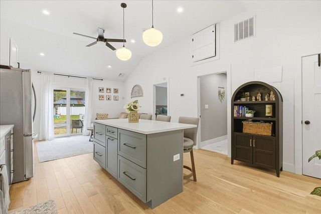 2 Commons Drive, Carver, MA 02330