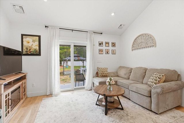 2 Commons Drive, Carver, MA 02330