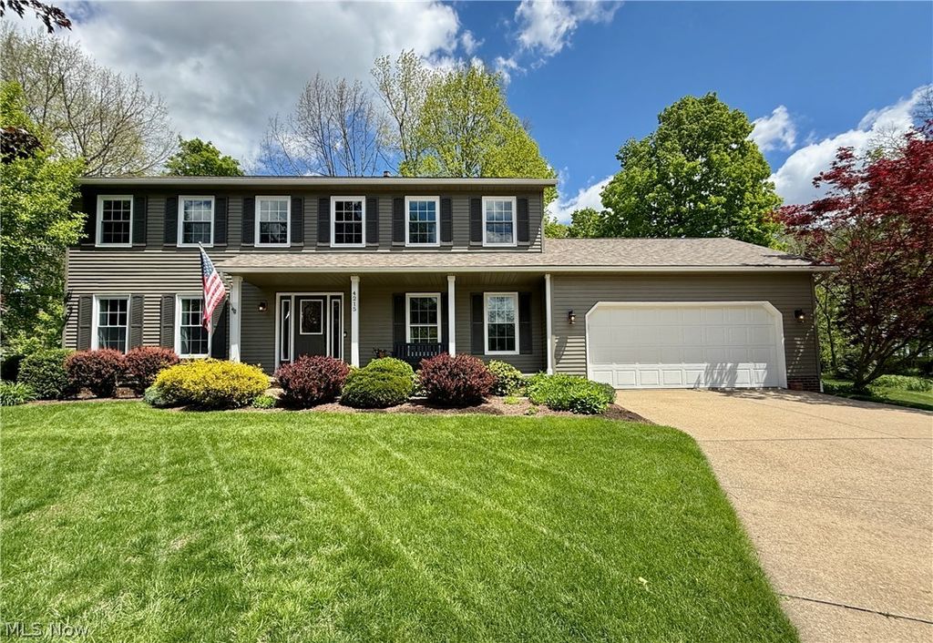 4215 Quail Hollow Circle, Stow, OH 44224