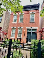 1350 N Bell Avenue 2, Chicago, IL 60622