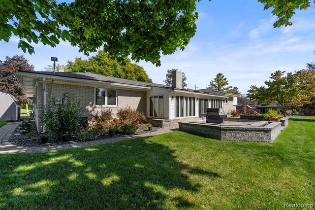 8500 28 Mile Road, Washington, MI 48094