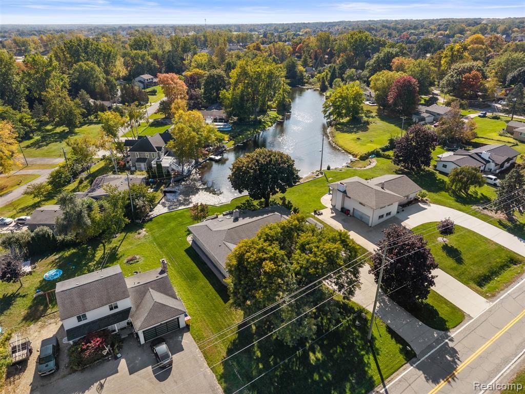 8500 28 Mile Road, Washington, MI 48094