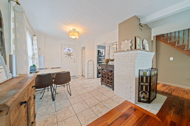 3 Pecksuot Rd, Weymouth, MA 02191