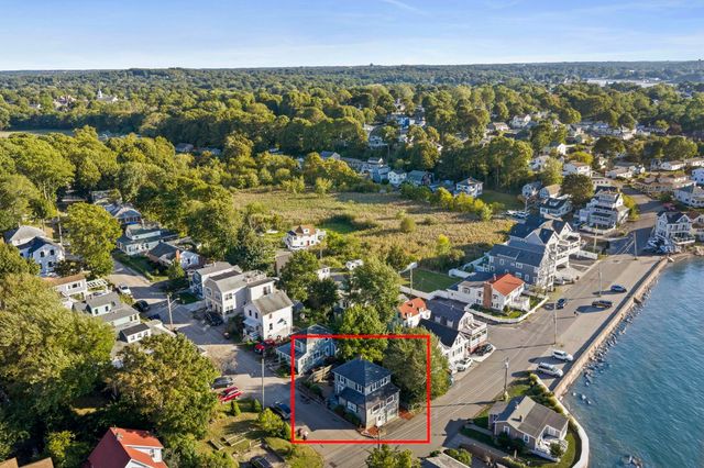 3 Pecksuot Rd, Weymouth, MA 02191