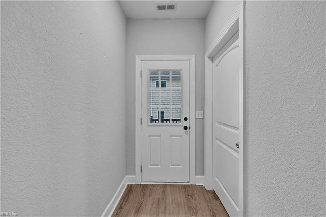 728 W Ocean View AVE, Norfolk, VA 23503