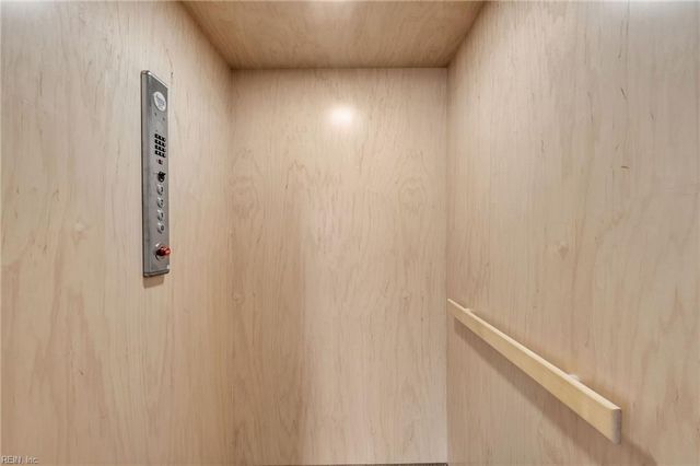 728 W Ocean View AVE, Norfolk, VA 23503