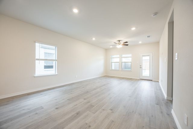 940 Apeldoorn Trail, Little Elm, TX 75068