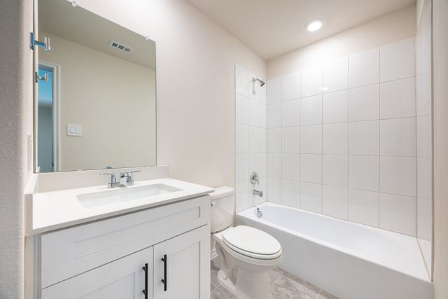 940 Apeldoorn Trail, Little Elm, TX 75068