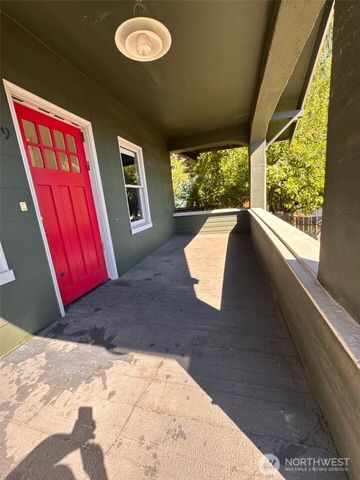 8109 50th Avenue S, Seattle, WA 98118