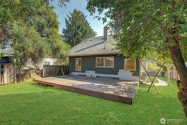 8109 50th Avenue S, Seattle, WA 98118