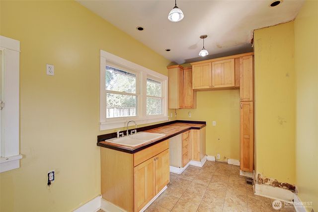 8109 50th Avenue S, Seattle, WA 98118