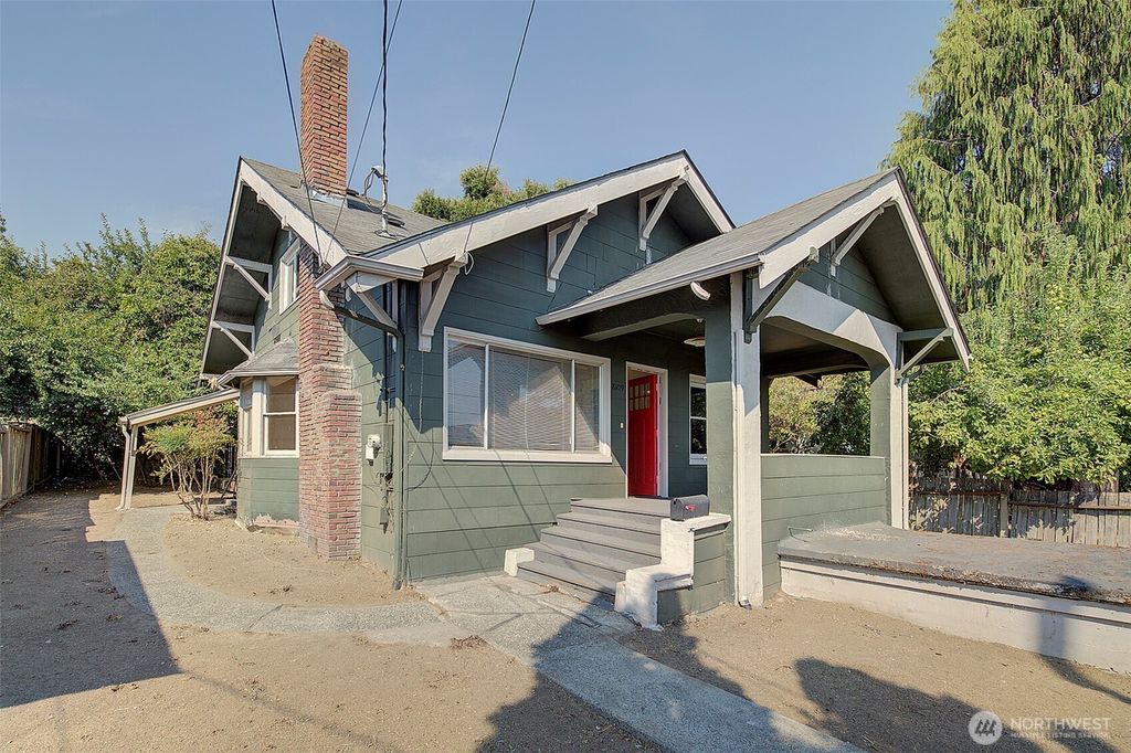 8109 50th Avenue S, Seattle, WA 98118