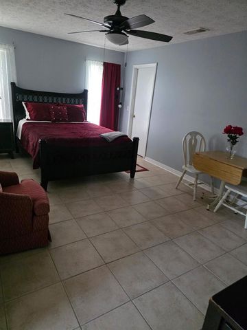 519 NW Marion Avenue A, Port St. Lucie, FL 34983