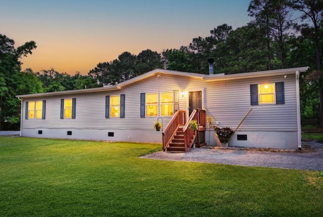 205 Confederate Street, Summerville, SC 29485