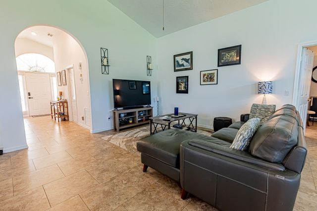 442 SW Fairway Vista, Port St. Lucie, Port St Lucie, FL 34986