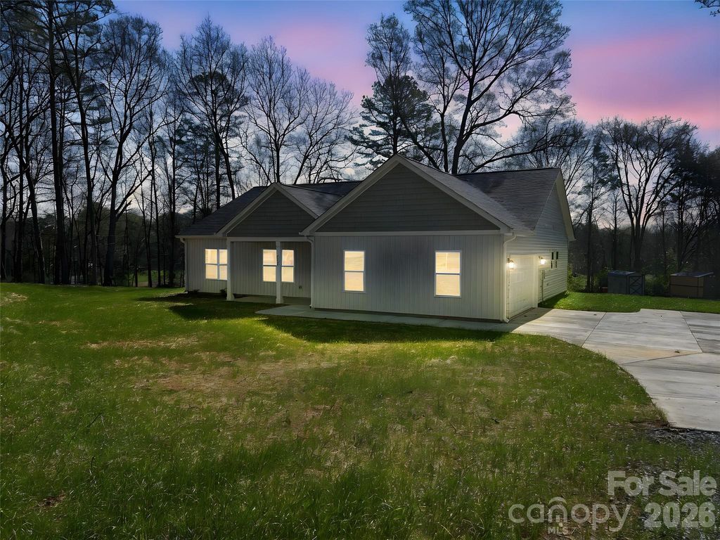 316 Sunrise Circle, Shelby, NC 28150