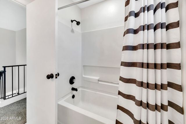 8876 W BLUEFIELD Avenue, Peoria, AZ 85382