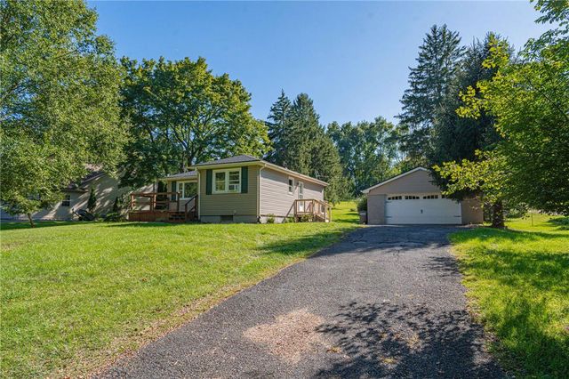 1884 Reading Drive, Bethlehem City, PA 18015