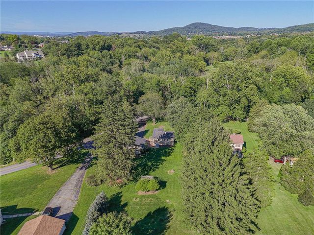 1884 Reading Drive, Bethlehem City, PA 18015